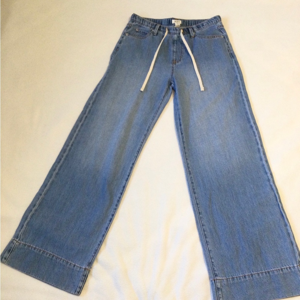 Roxy NWT Trendy Wide Leg Light Wash Drawstring Pants Jeans , SZ. XS/6